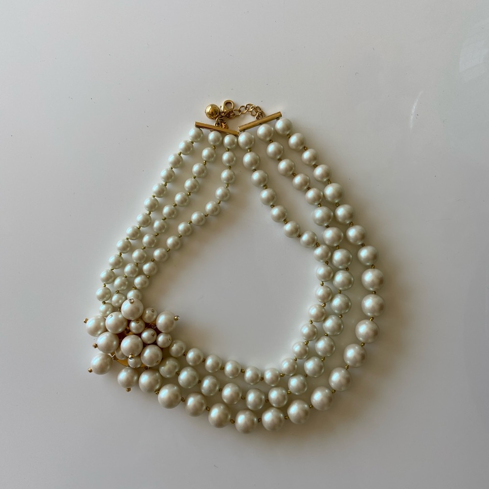 Kate Spade Pearl necklace